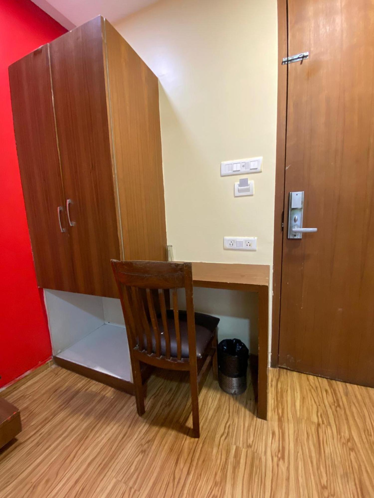 מומביי Hotel Arton Regency Near Terminal 2 Airport מראה חיצוני תמונה
