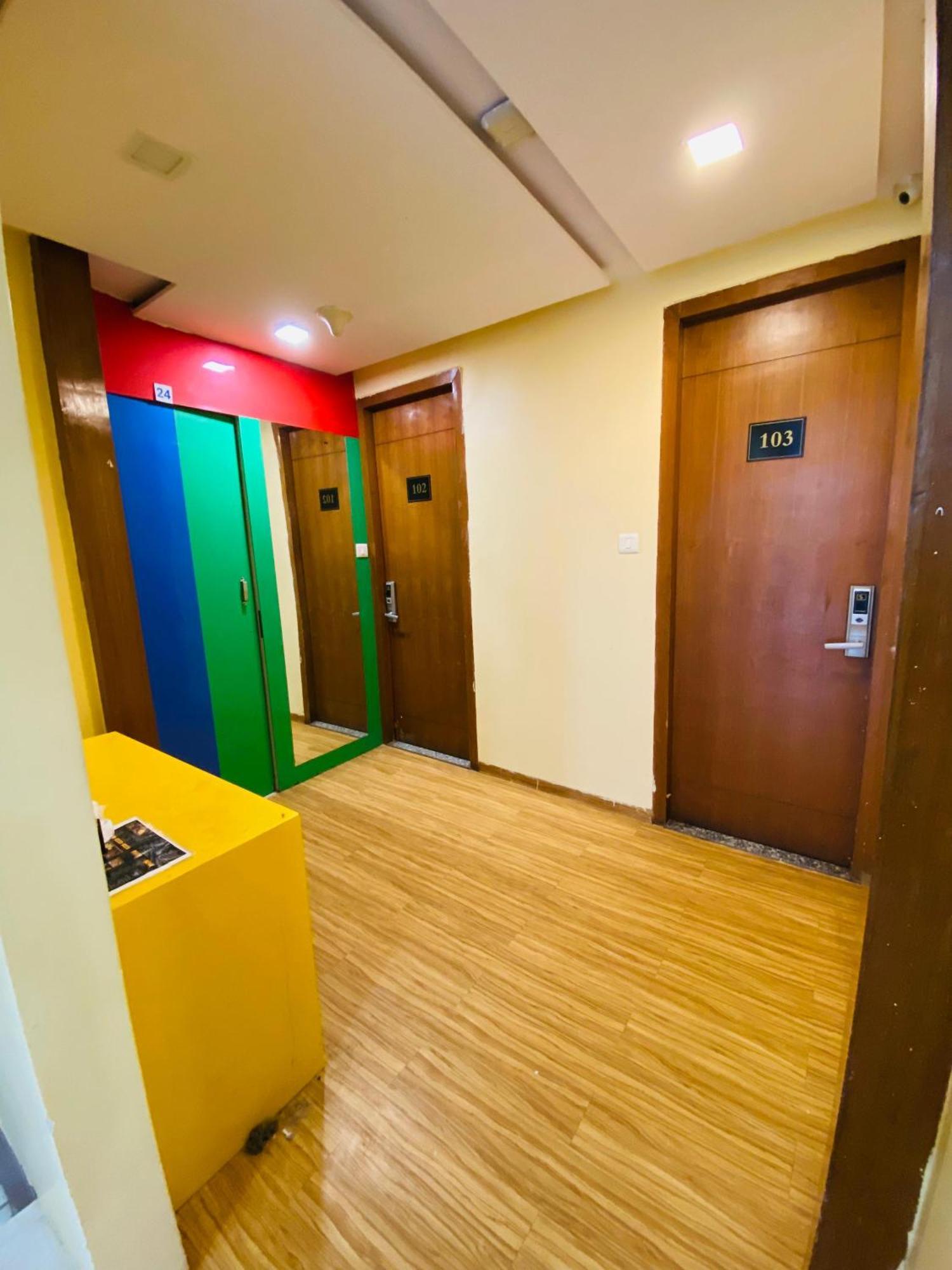 מומביי Hotel Arton Regency Near Terminal 2 Airport מראה חיצוני תמונה