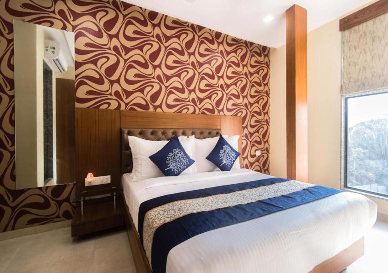 מומביי Hotel Arton Regency Near Terminal 2 Airport מראה חיצוני תמונה